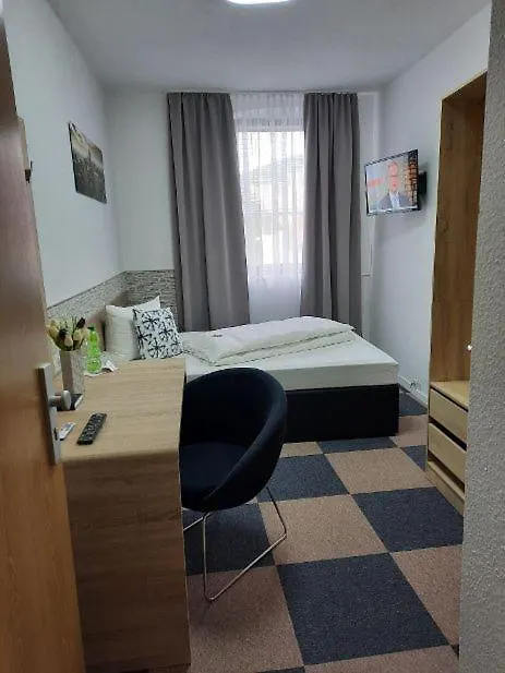 Hotel Luca Betzenstein 2*,